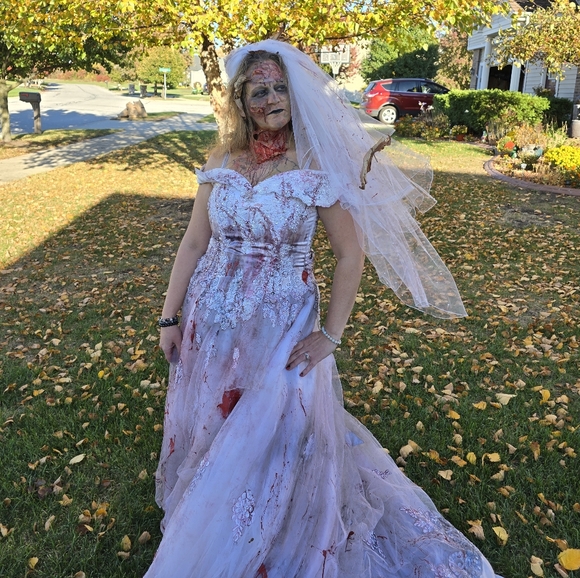 🦋11/6 -Frogprincess01 IS LIVE! W/heather1976p - LOW STARTS & 50%Off Closet - Picture 6 of 16